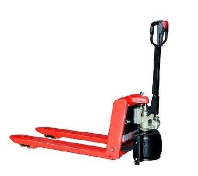 Transpaleta semi-eléctrica 1500 kg