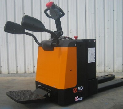Transpaleta eléctrica con plataforma EPT20-20RAS