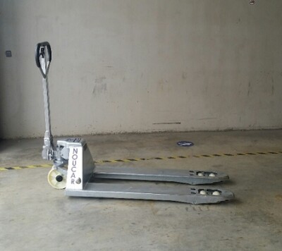 Transpaleta manual 2500 kg galvanizada